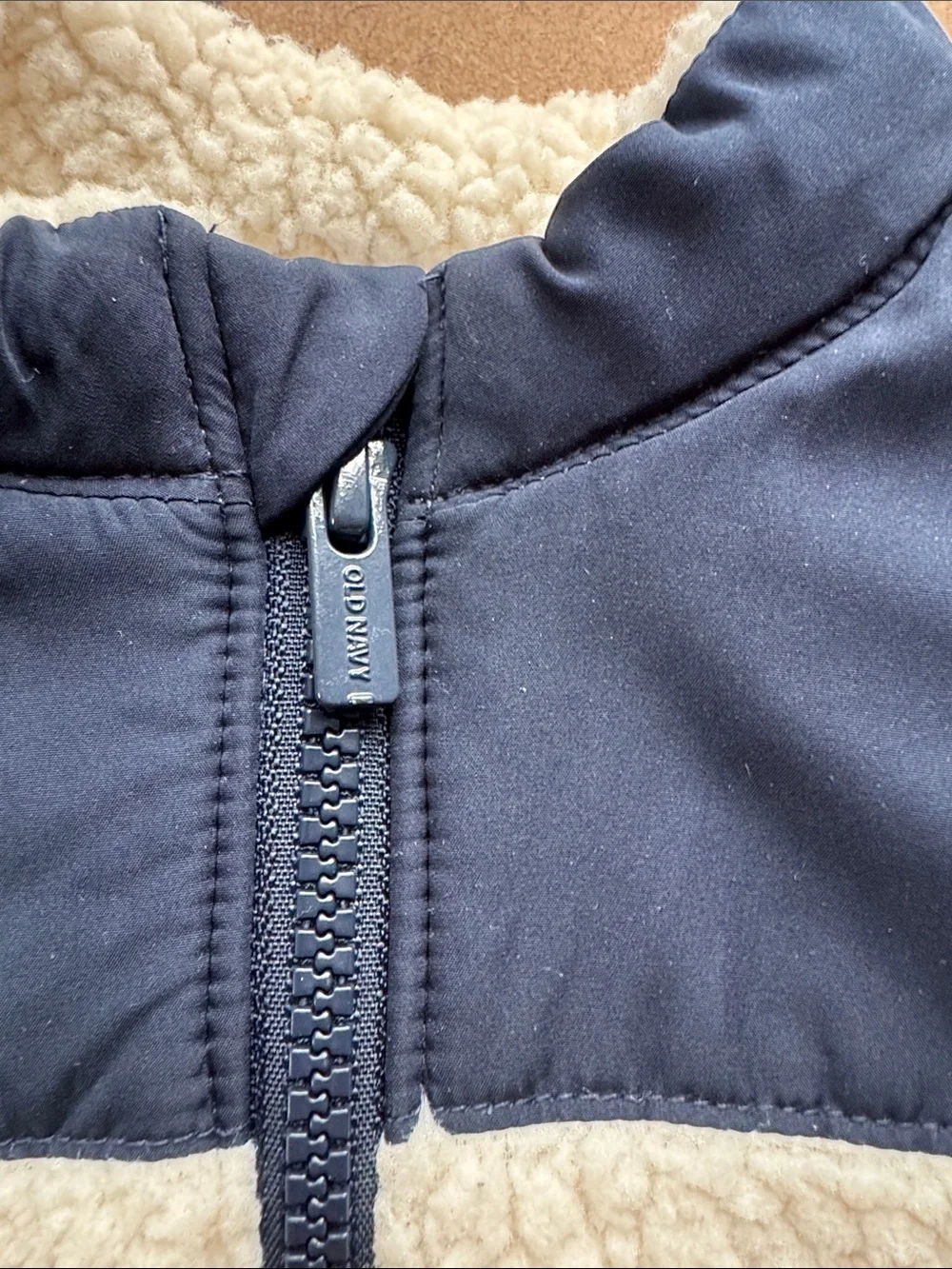 (2) Old Navy 12-18M - Kids Sherpa Vests- Navy and Cream + Grey. Smoke free home